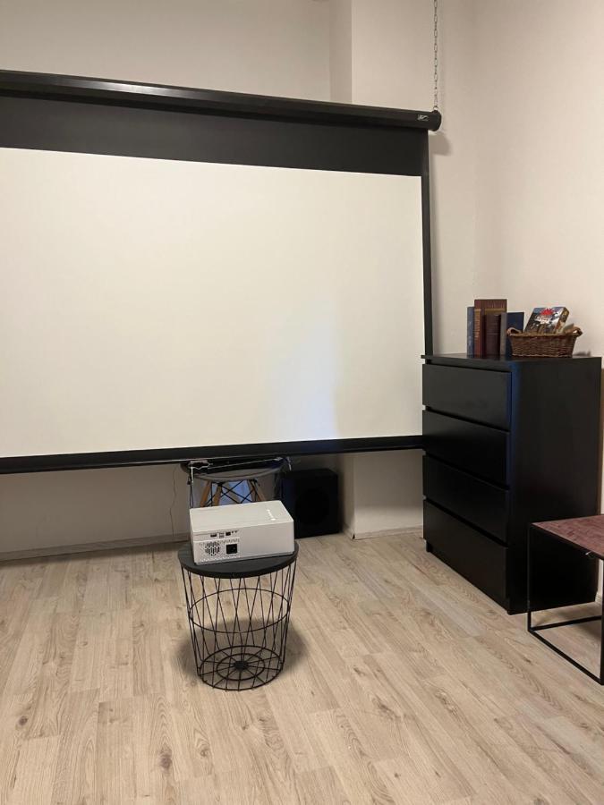 Large 3 Bedroom Apartment With City Skyline View Karlovy Vary Extérieur photo